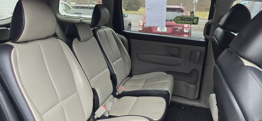 2019 Kia Sedona Image 30
