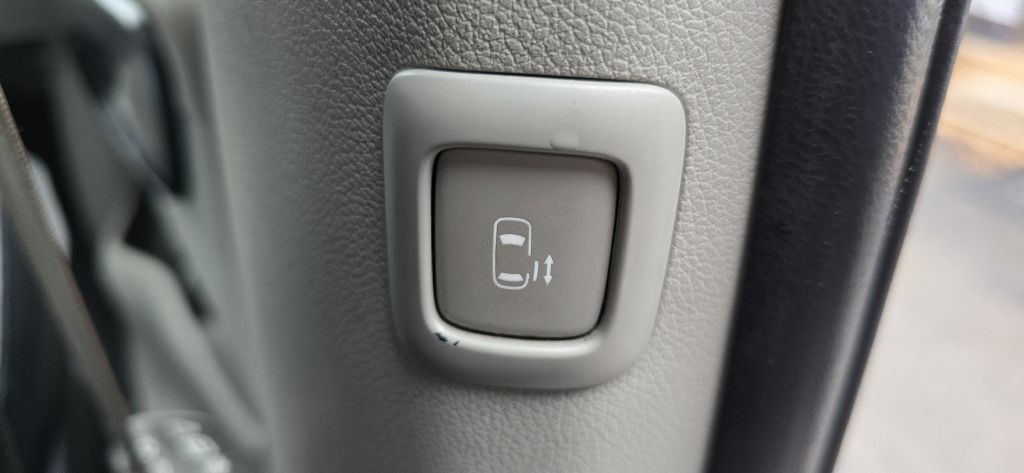 2019 Kia Sedona Image 32