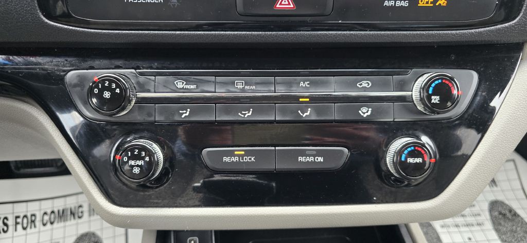 2019 Kia Sedona Image 43