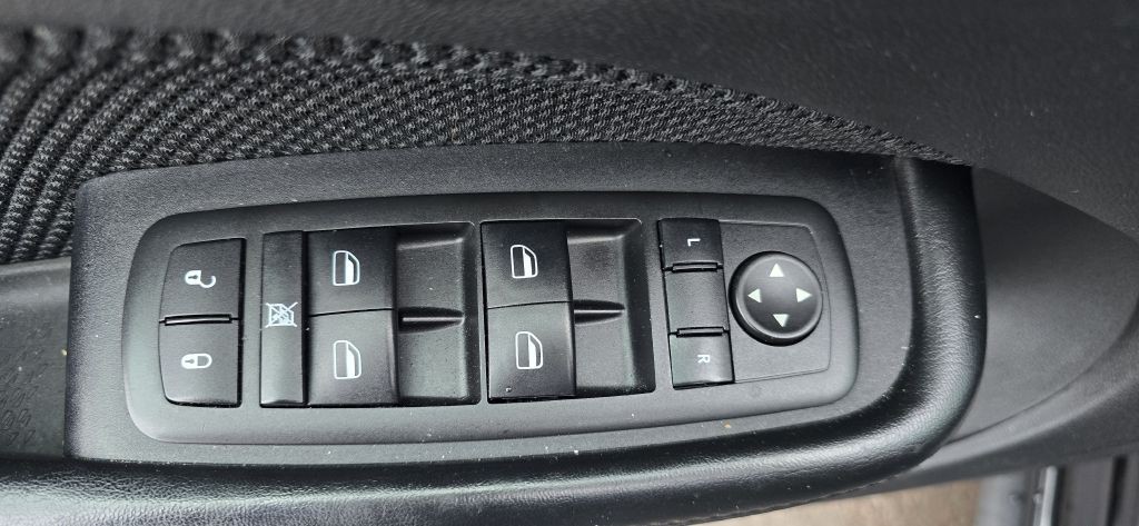 2016 Dodge Dart Image 12