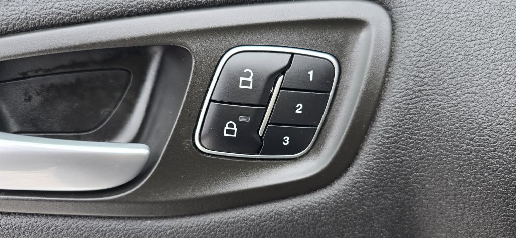 2019 Ford Escape Image 19