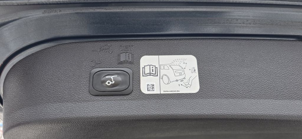 2019 Ford Escape Image 25