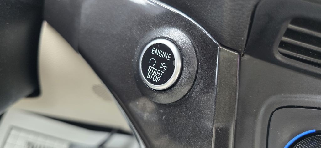 2019 Ford Escape Image 40