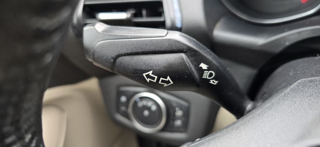 2019 Ford Escape Image 44