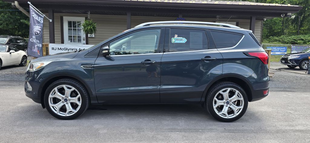 2019 Ford Escape Image 2
