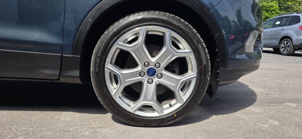 2019 Ford Escape Image 9