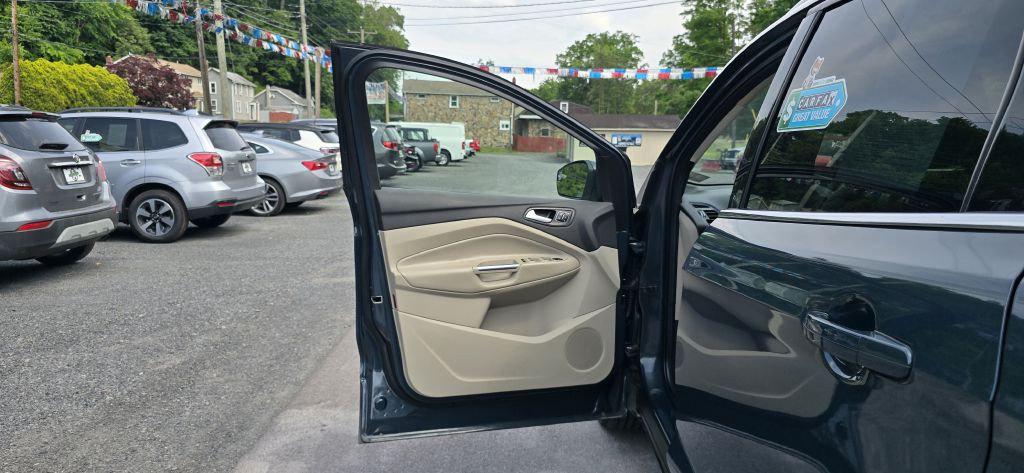 2019 Ford Escape Image 12