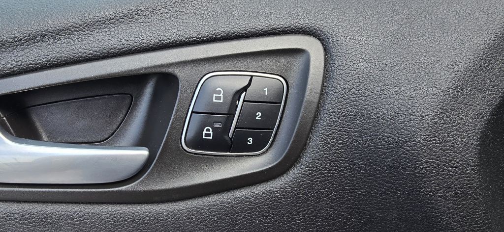 2019 Ford Escape Image 14