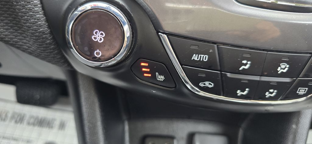 2019 Chevrolet Cruze Image 29