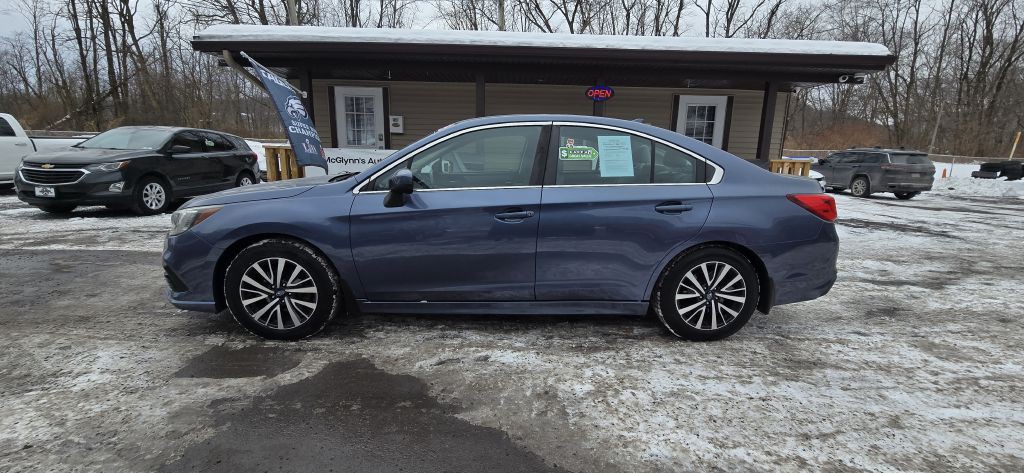 2018 Subaru Legacy Image 3