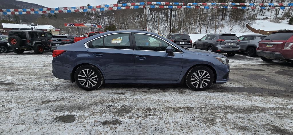 2018 Subaru Legacy Image 5