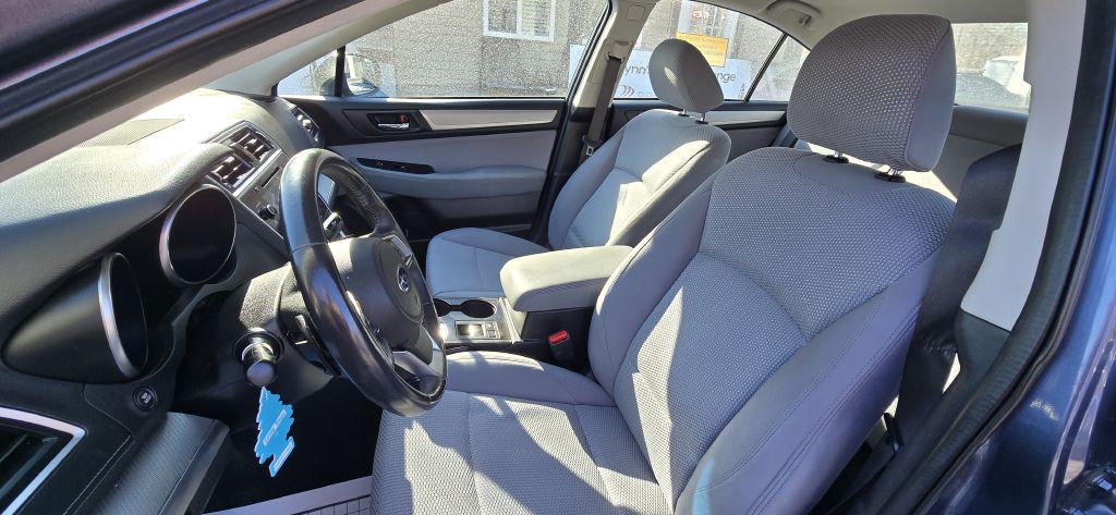 2018 Subaru Legacy Image 21