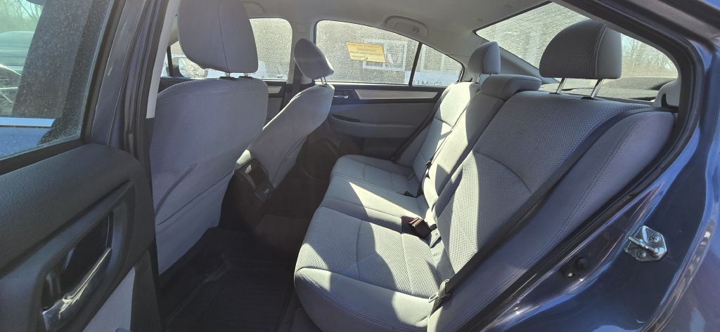 2018 Subaru Legacy Image 25