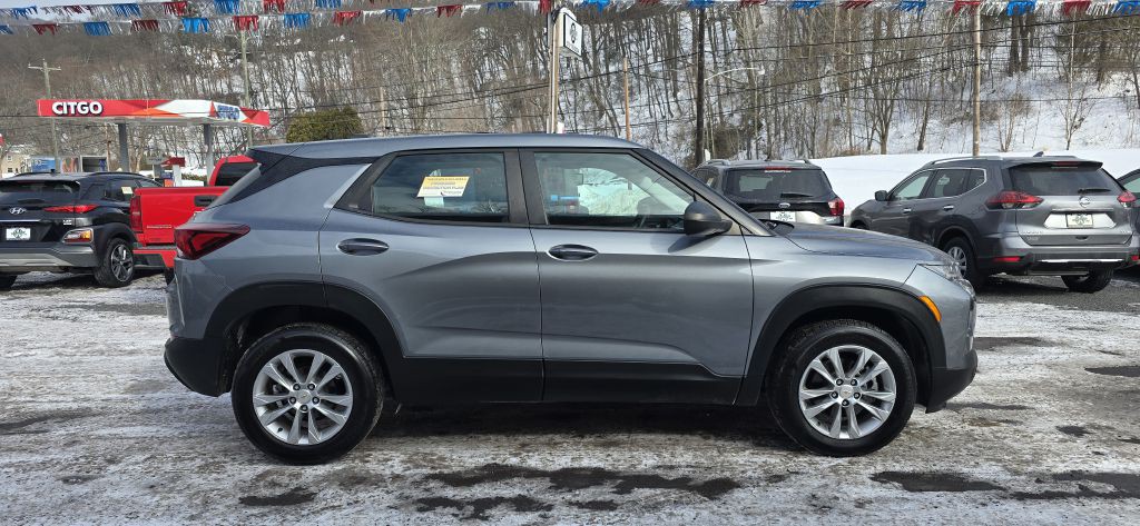 2021 Chevrolet Trailblazer Image 1