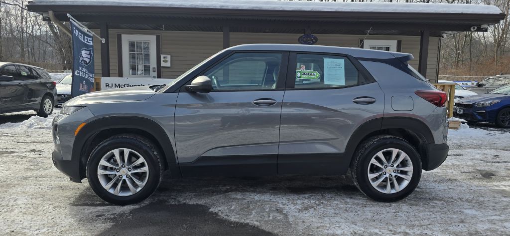 2021 Chevrolet Trailblazer Image 2