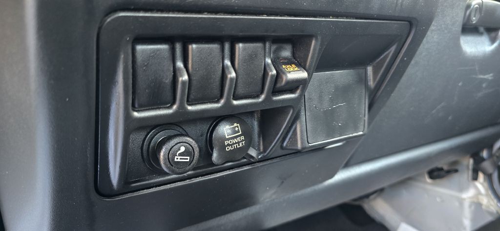 2003 Jeep Wrangler Image 19