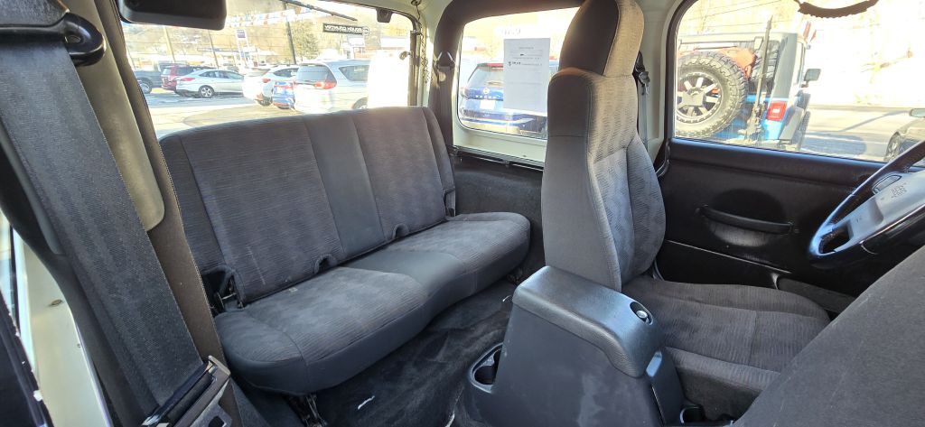 2003 Jeep Wrangler Image 34