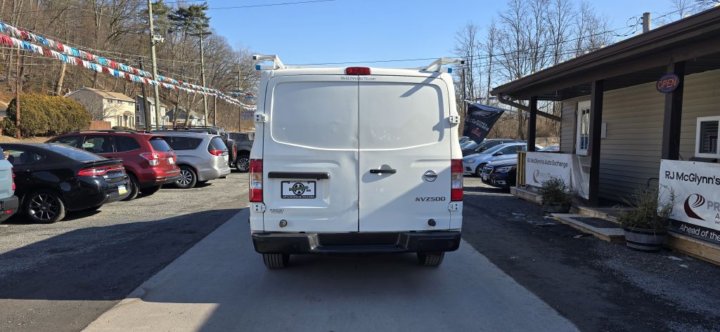 2018 Nissan NV Image 7