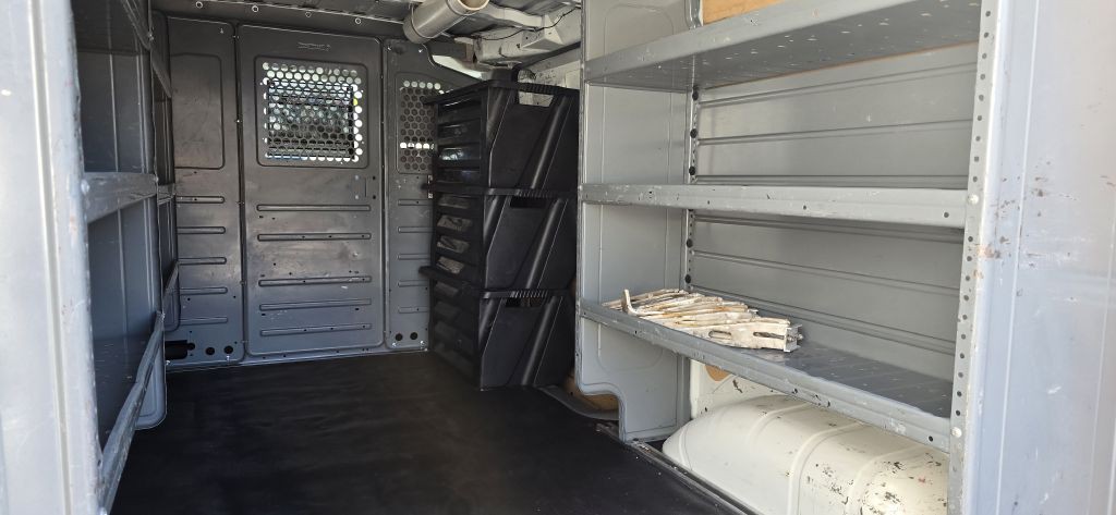 2018 Nissan NV Image 13