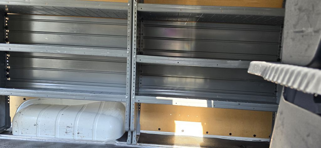 2018 Nissan NV Image 22