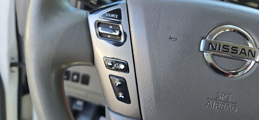 2018 Nissan NV Image 38