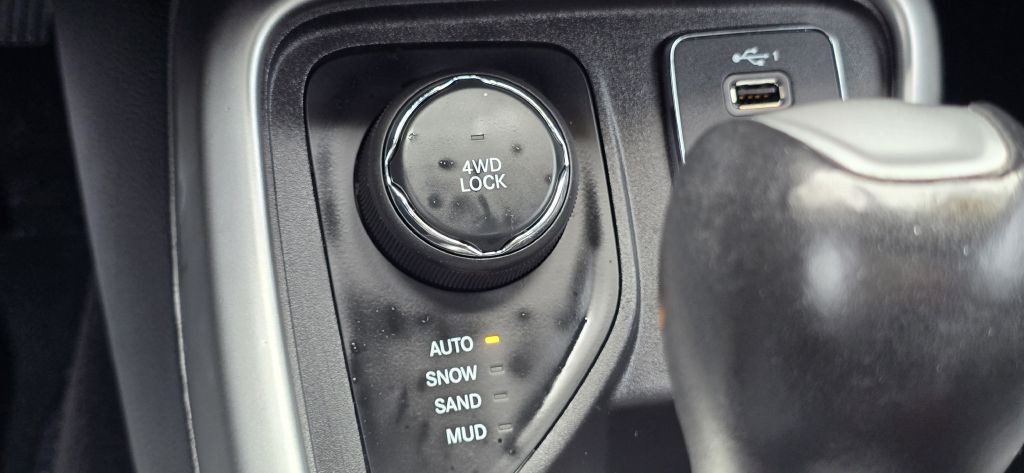 2019 Jeep Compass Image 17
