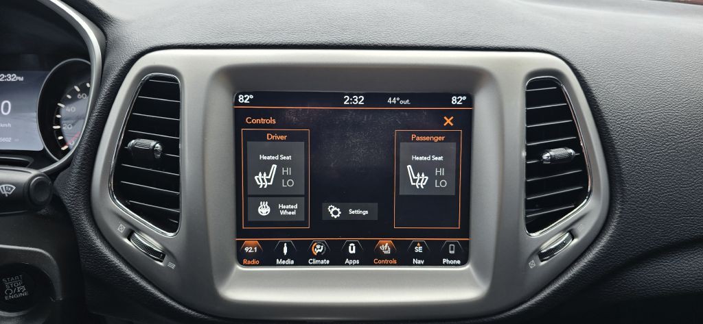 2019 Jeep Compass Image 32