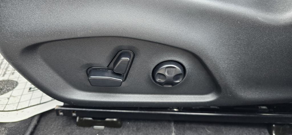 2019 Jeep Compass Image 40