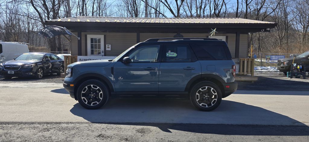2021 Ford Bronco Image 2