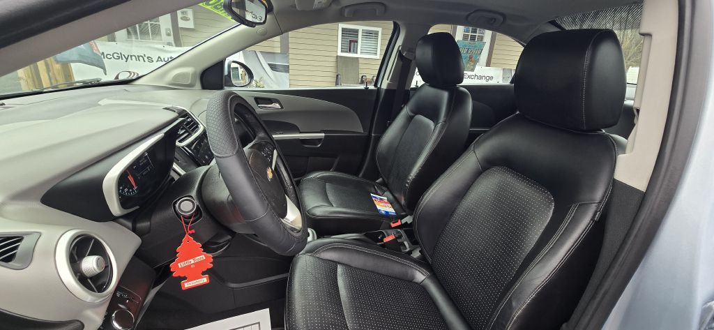 2018 Chevrolet Sonic Image 10