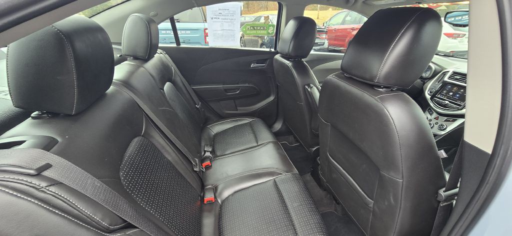 2018 Chevrolet Sonic Image 21