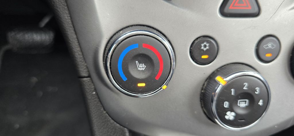 2018 Chevrolet Sonic Image 35