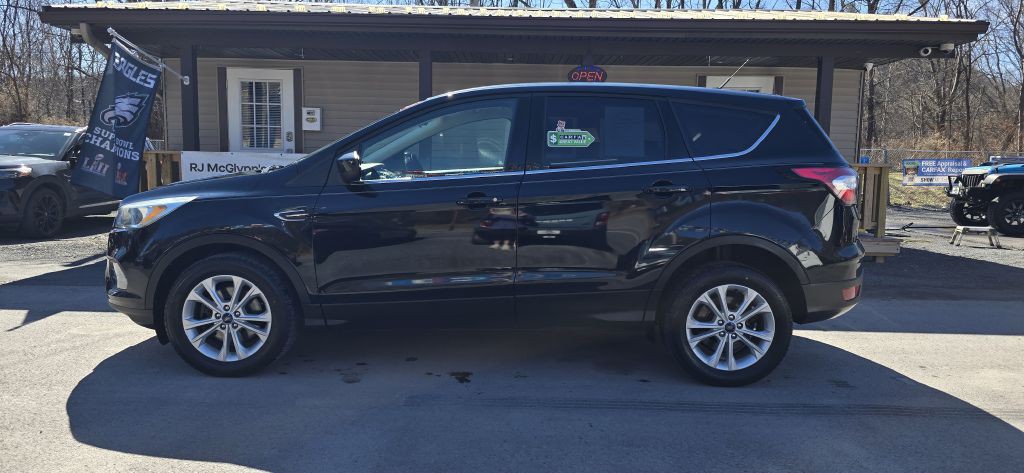 2017 Ford Escape Image 2