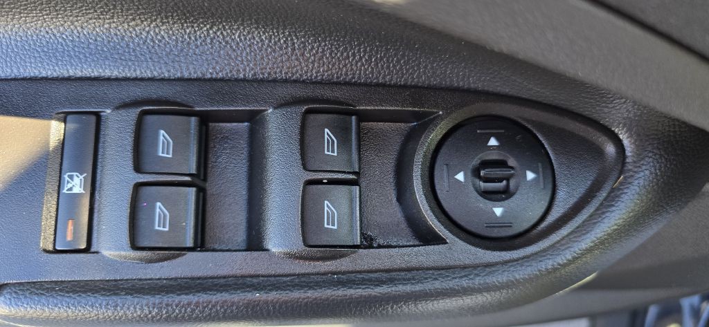 2017 Ford Escape Image 16