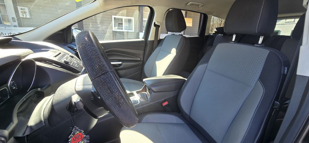 2017 Ford Escape Image 18