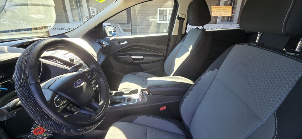 2017 Ford Escape Image 19