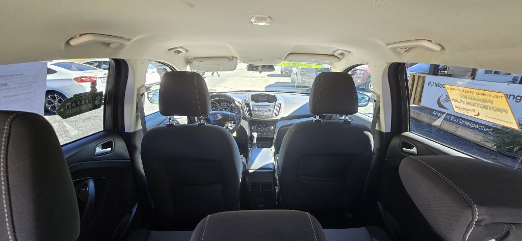 2017 Ford Escape Image 28