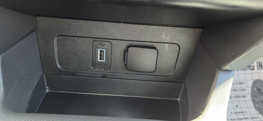 2017 Ford Escape Image 38