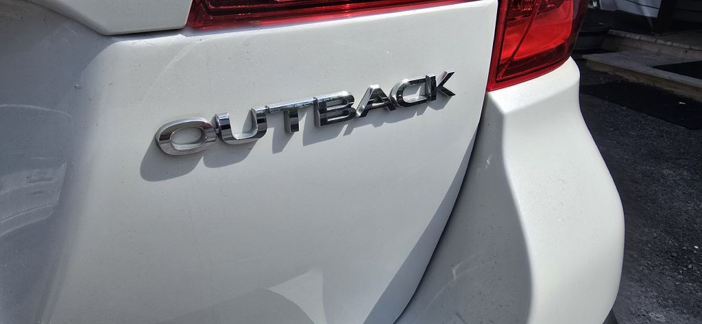 2018 Subaru Outback Image 9