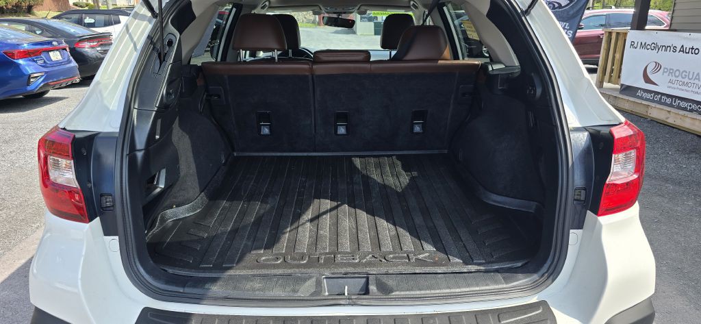 2018 Subaru Outback Image 11