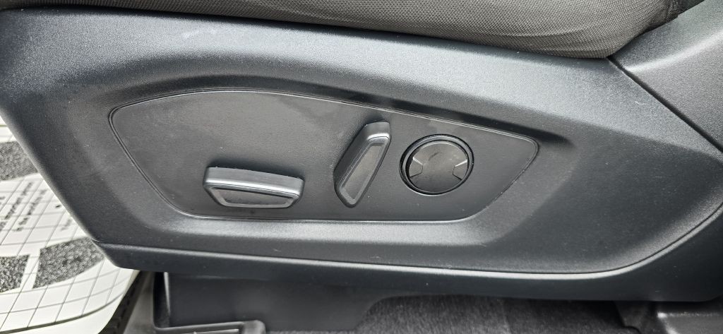 2022 Ford Explorer Image 13