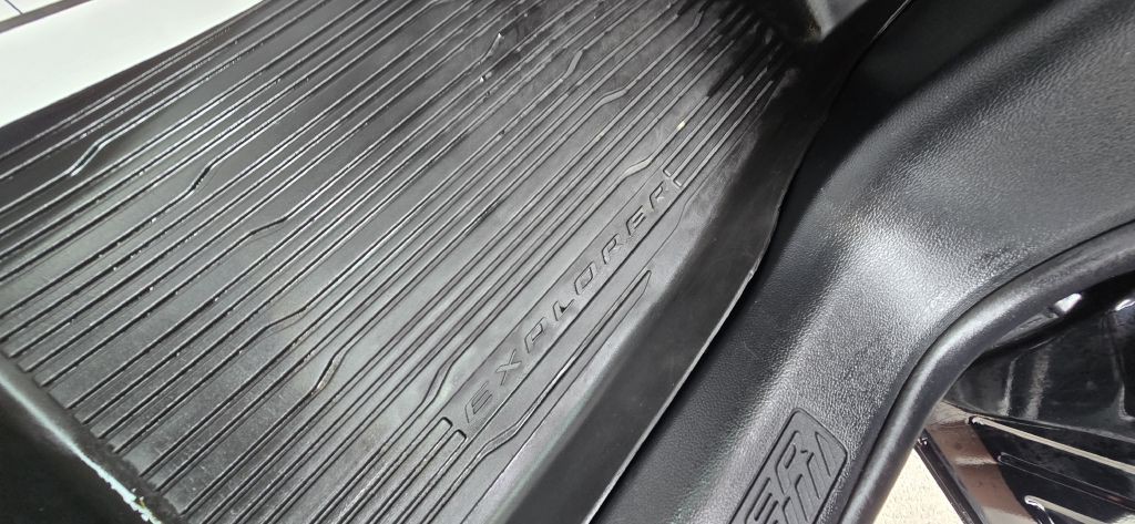 2022 Ford Explorer Image 33