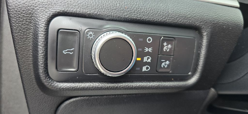 2022 Ford Explorer Image 60