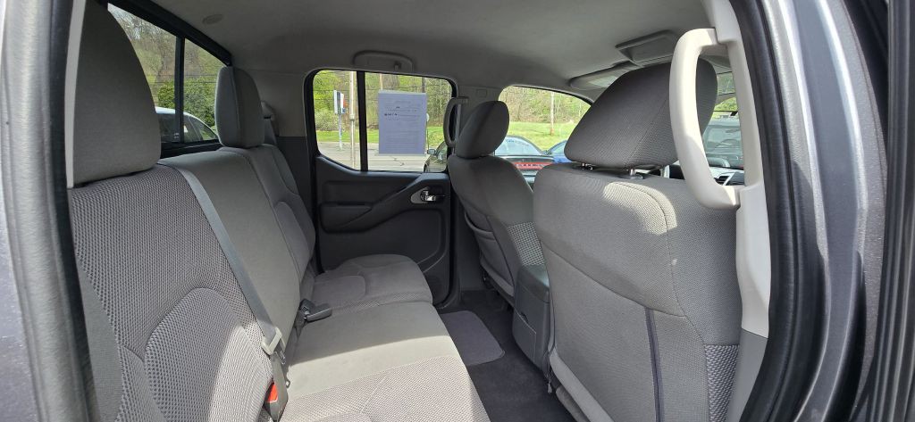 2019 Nissan Frontier Image 19