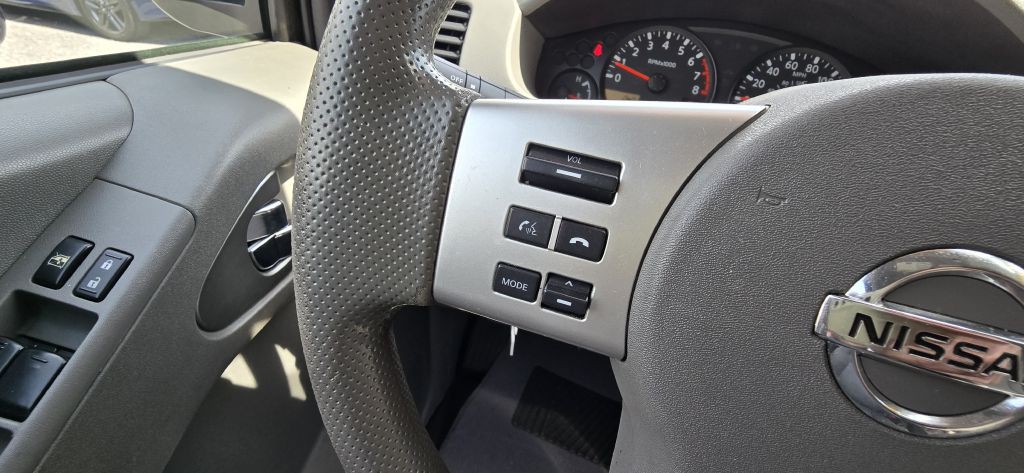 2019 Nissan Frontier Image 32