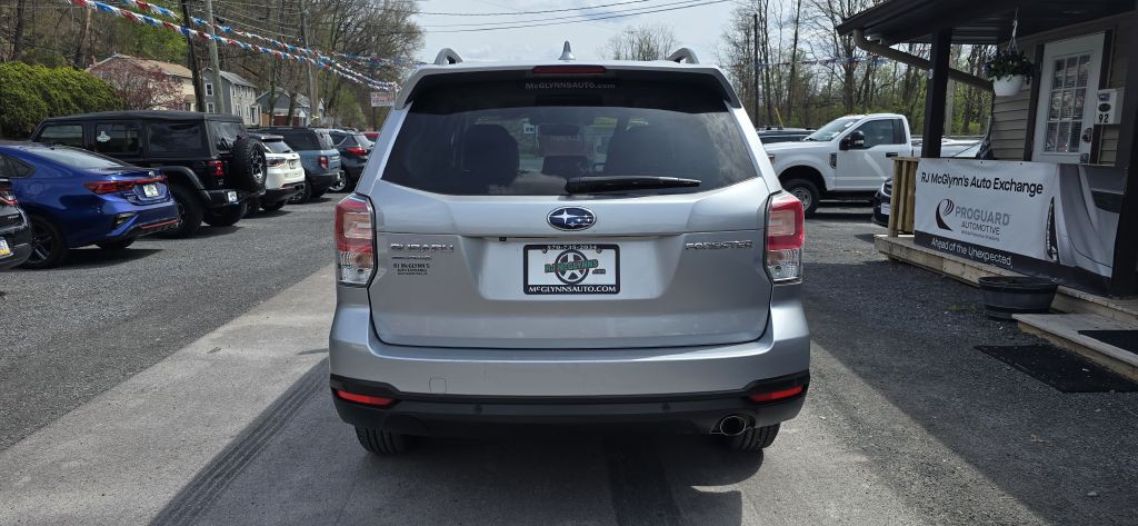 2018 Subaru Forester Image 9