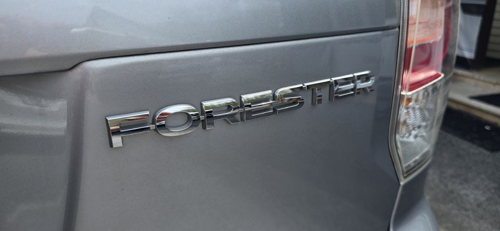 2018 Subaru Forester Image 11