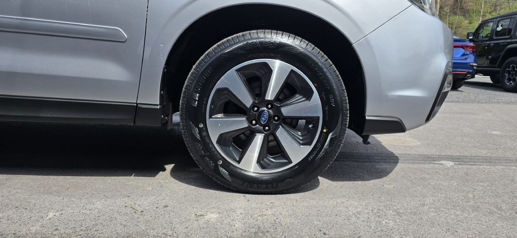 2018 Subaru Forester Image 13