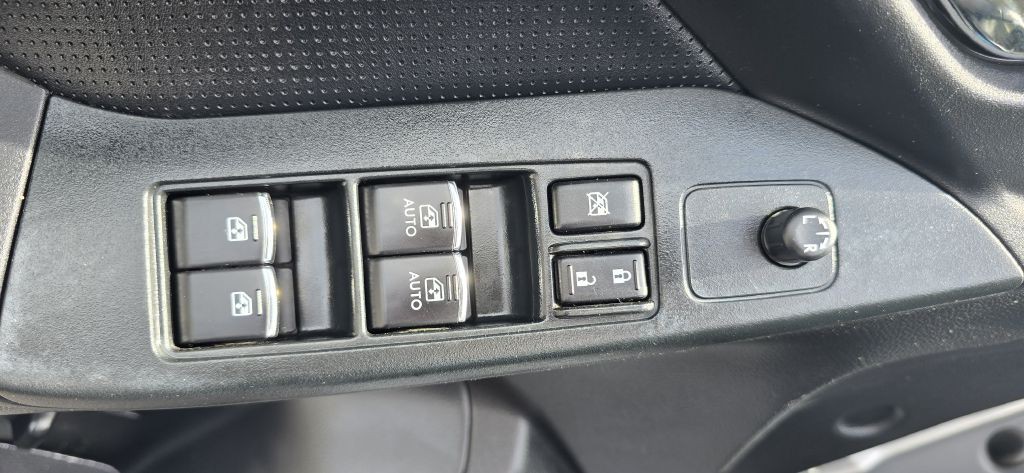 2018 Subaru Forester Image 16