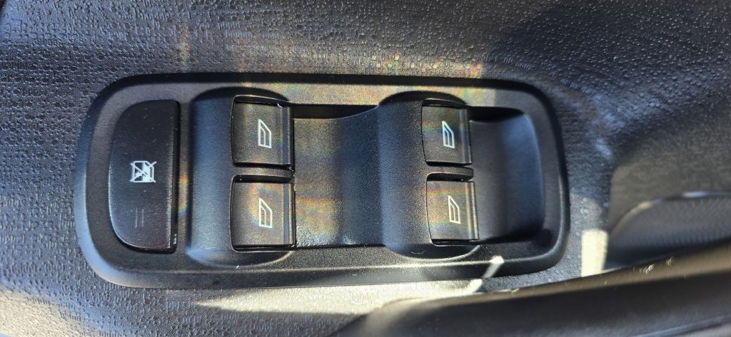 2016 Ford Fiesta Image 14